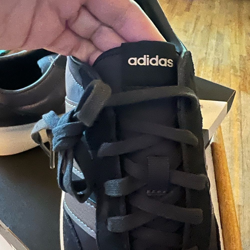 Adidas Women’s Barreda Decode Sneakers Size 9 - Picture 7 of 10